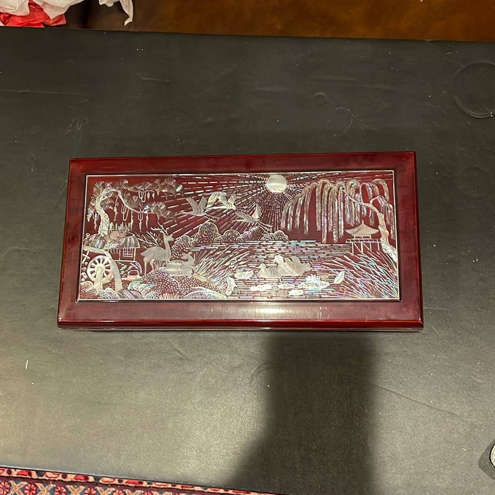 Vintage Asian Mother of Pearl Laquer Inlay Cigarette Box Birds 🦅